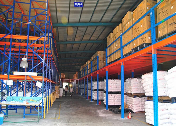 ��¥����